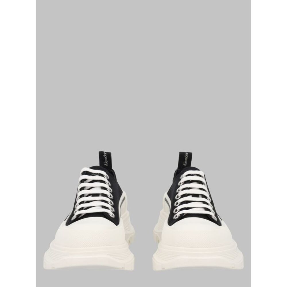 Alexander Mcqueen Women Sneaker "Tread Slick"